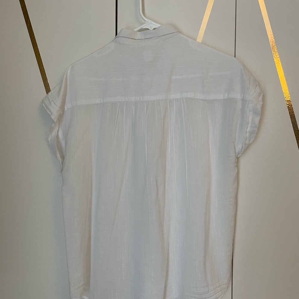 GAP Women's White Button-Up Top - Picture 2 of 3